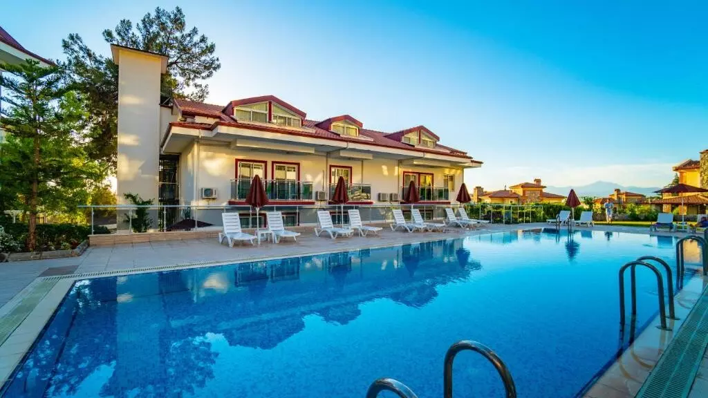 هتل سان شاین هالیدی ریزورت فتحیه